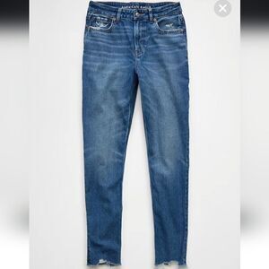 314 NWT AE Strigid Mom Jean Size 23 (000)